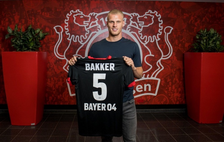 篮球湖人球员三分命中率提升明显