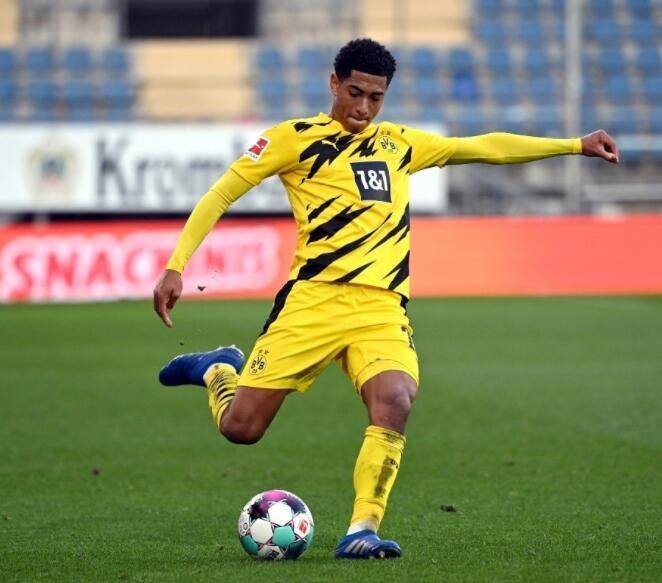 自加盟勇士以来，巴特勒助攻上双的比赛球队5场全胜