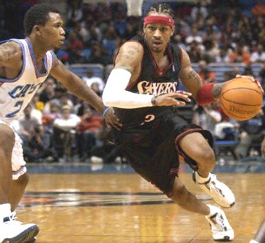 球迷现场尖叫不断