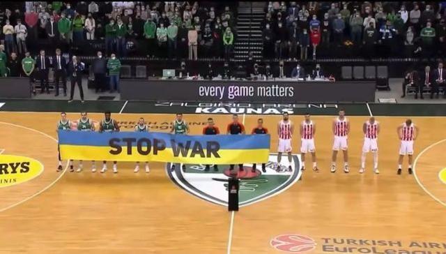 埃迪-豪：球队中场从六人减至四人，必须赶紧引援