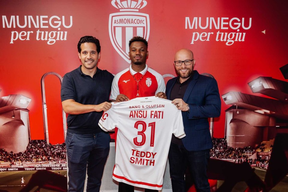 罗马诺：哈维想去英超但没在和曼联谈判；B费1月不会走