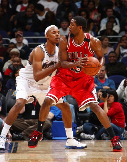 华盛顿国民队詹姆斯·伍德（James Wood）单季达成 25 轰 25 盗，成为队史新门面